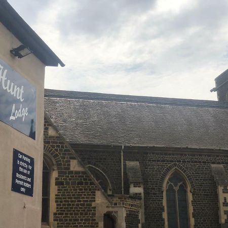 The Hunt Lodge Leighton Buzzard Exterior photo