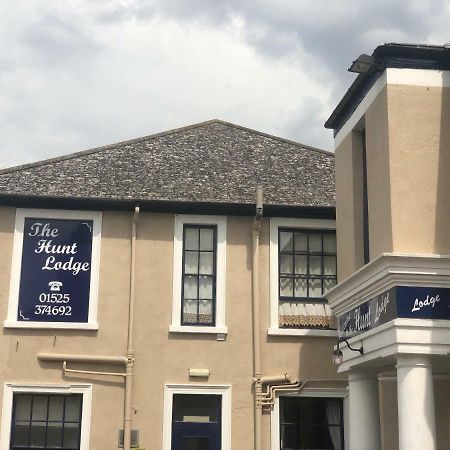 The Hunt Lodge Leighton Buzzard Exterior photo